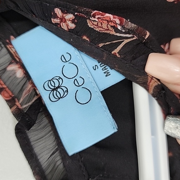 CECE Black Floral 3/4 sleeve ruffle blouse small - Picture 5 of 8